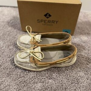 Sperry Women's Cream and Tan Loafers